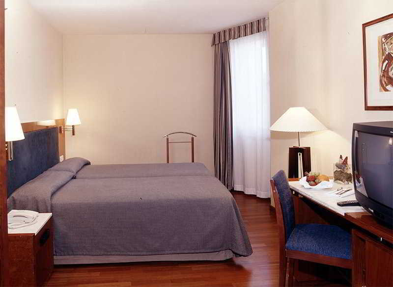 Hotel Pedralbes برشلونة المظهر الخارجي الصورة