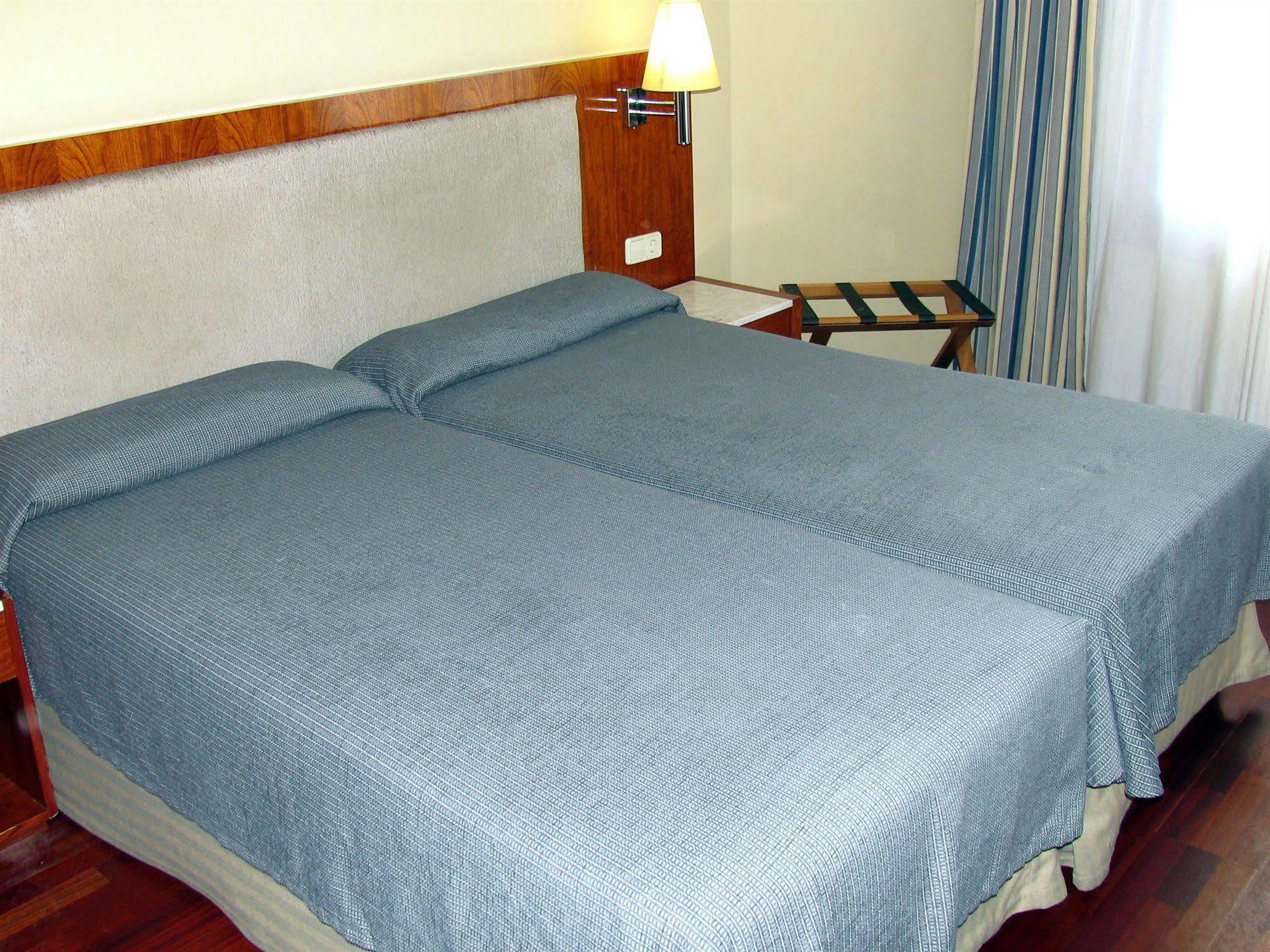 Hotel Pedralbes برشلونة المظهر الخارجي الصورة